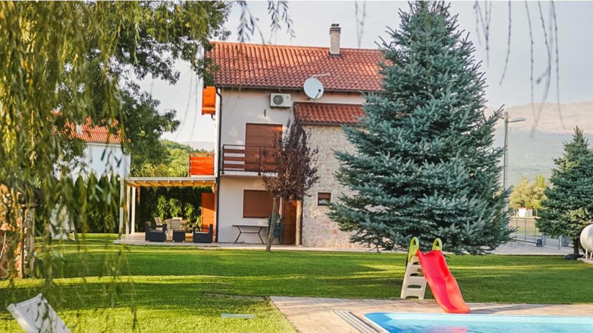 Villa Leko Dream House Cetina Bagian luar foto