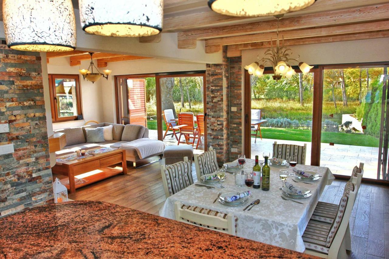 Villa Leko Dream House Cetina Bagian luar foto